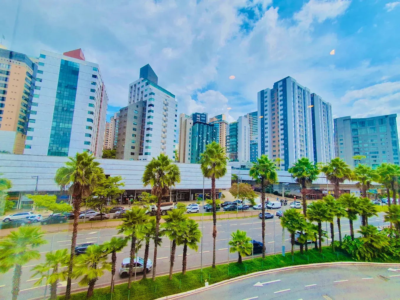 Imóveis à venda no Belvedere: como escolher apartamento, cobertura ou casa